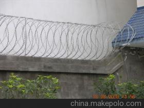 【供應(yīng)金匠圍欄不銹鋼刀刺網(wǎng)廠家、不銹鋼刀刺網(wǎng)價格】價格,廠家,圖片,金屬網(wǎng),福瑞金屬絲網(wǎng)制品-